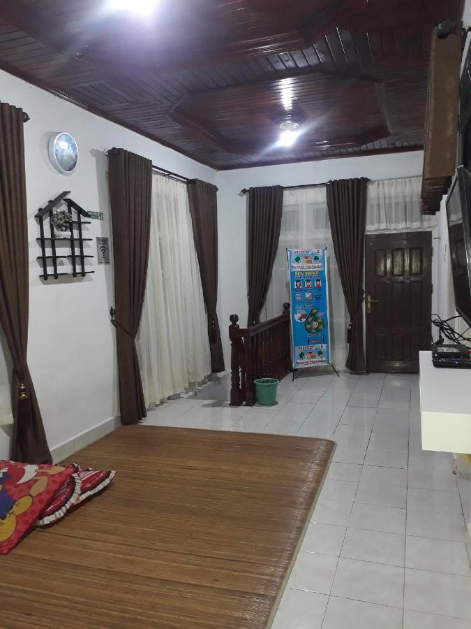 Bumimi Homestay Painan Exterior foto